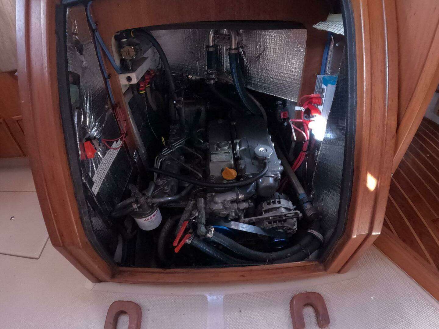 2005 Island Packet 370 - Image 18