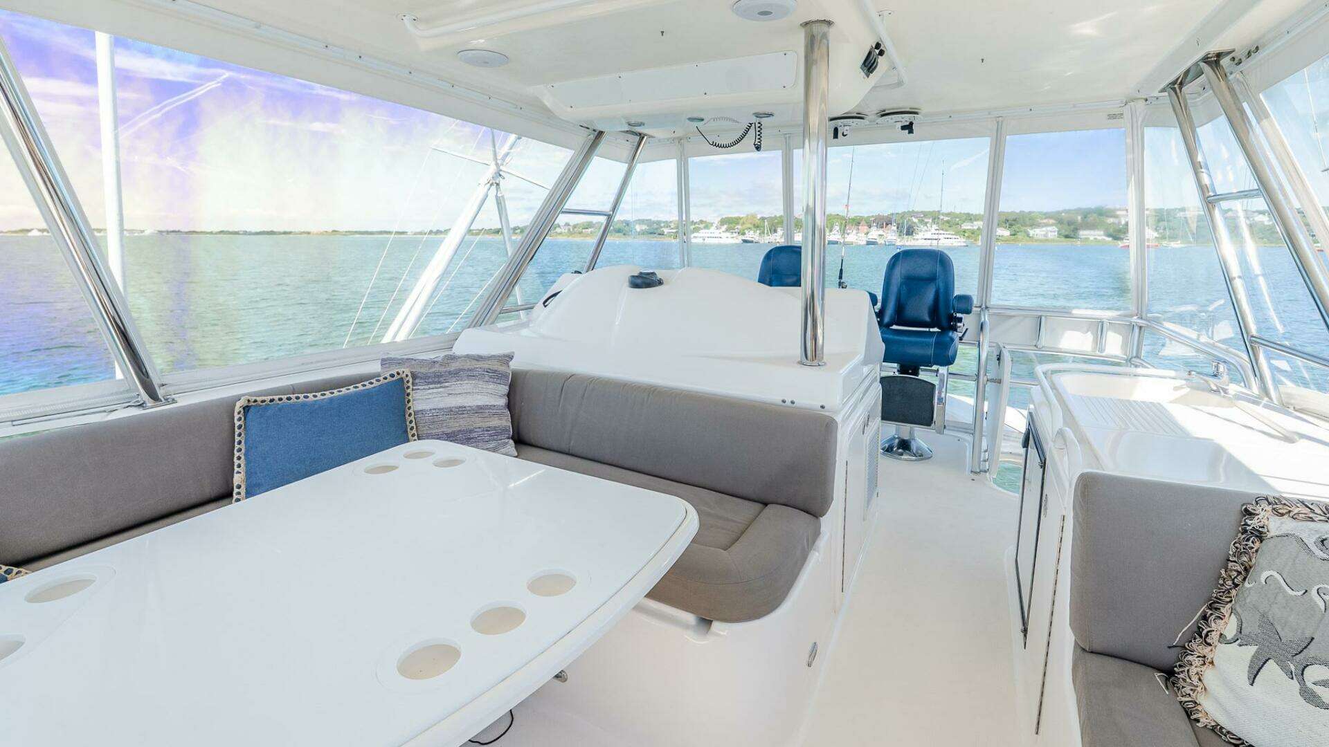 2005 Riviera 51 Flybridge - Image 13