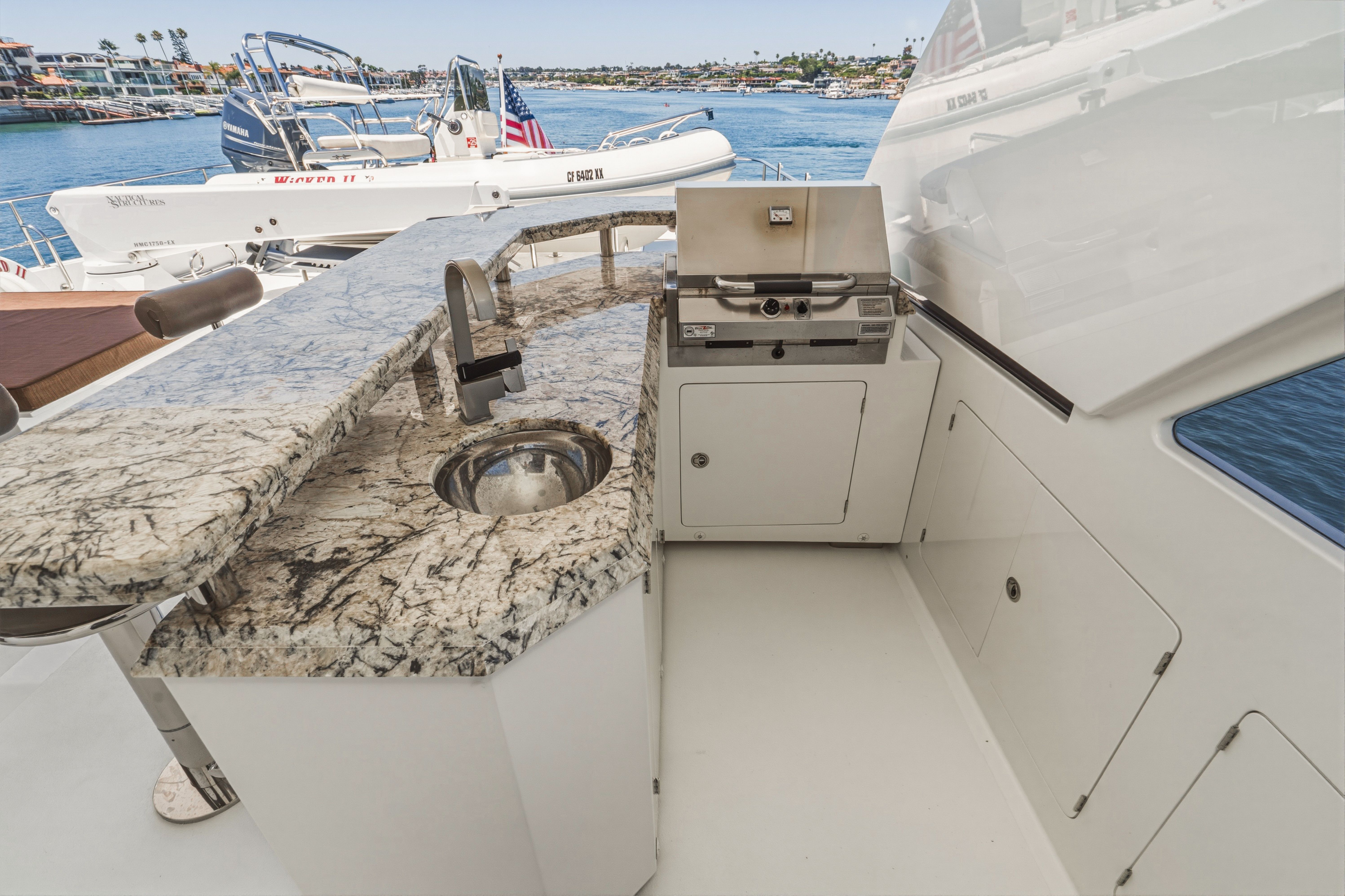2015 Ocean Alexander 90 Skylounge Motoryacht - 80