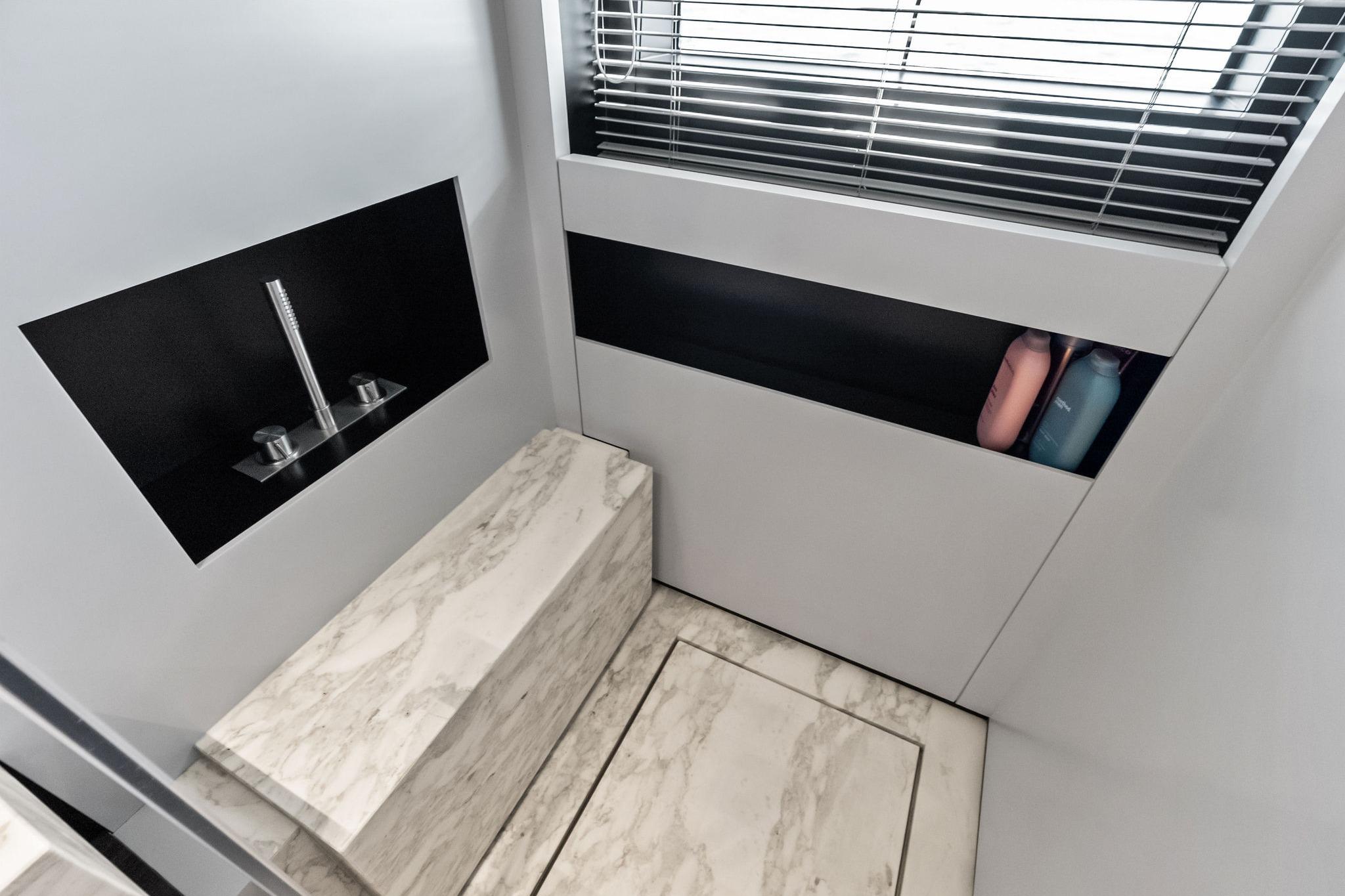 2023 Custom Line Navetta 33 - 108