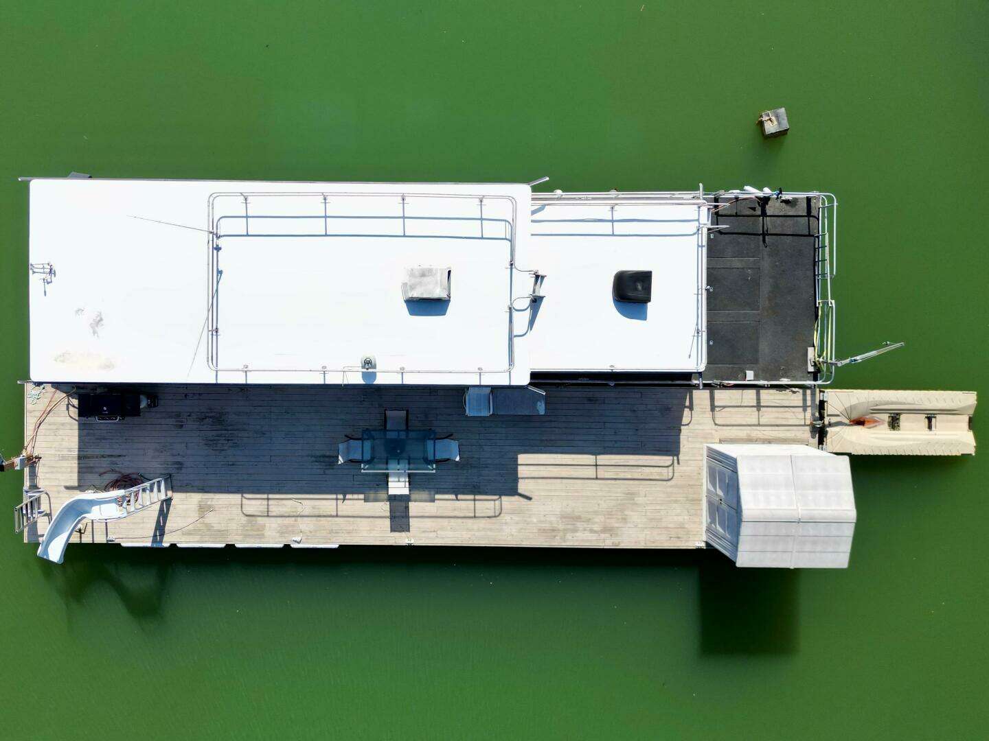 1977 Sumerset 14 x 58 Aluminum Hull Houseboat with Catwalks - Image 12