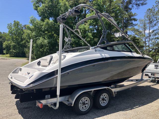 2016 Yamaha Boats 212X - 6