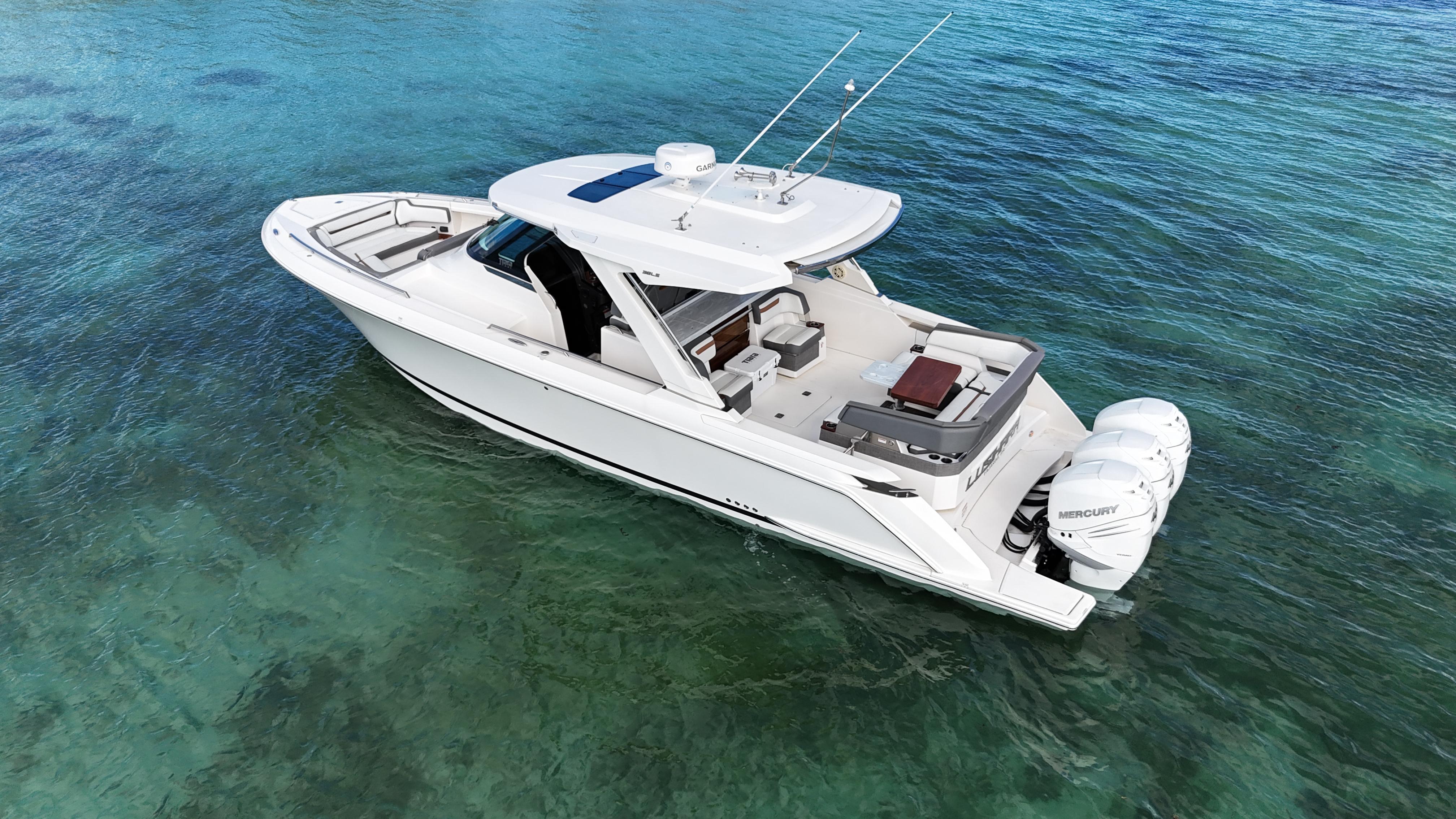 2020 Tiara Yachts 38 LS