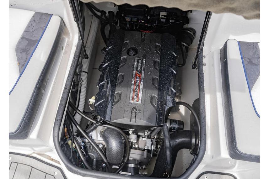 2021 Yamaha Boats 195S engine compartment, showcasing a powerful, sleek engine design.