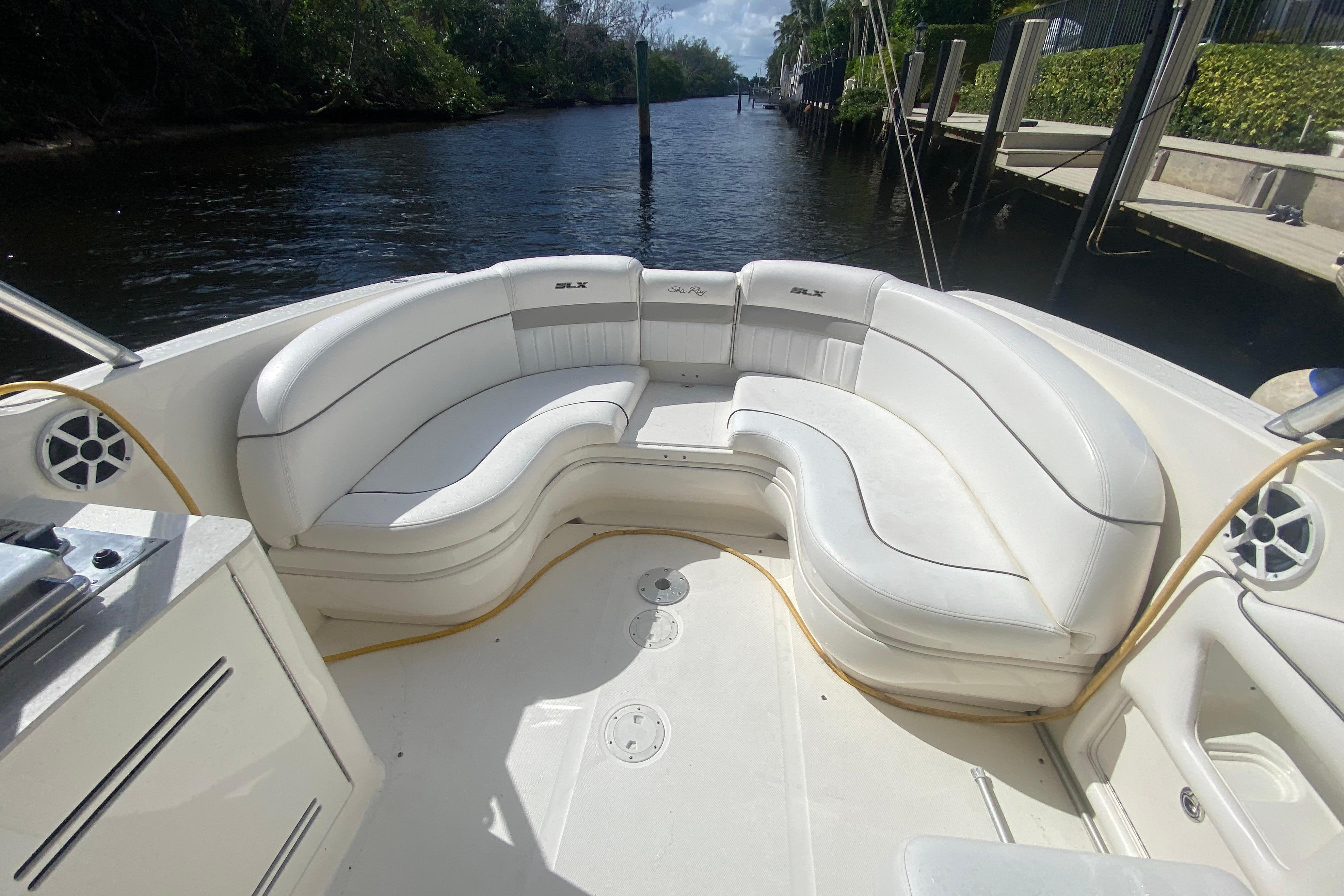 Wrap Around Cockpit Seating