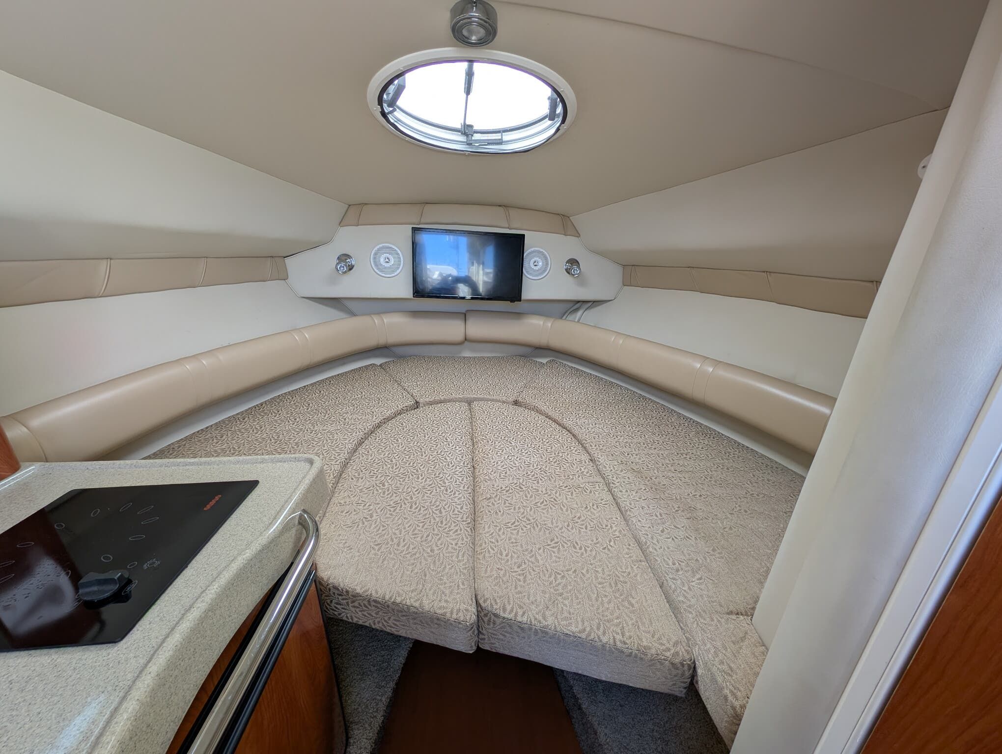 2007 Larson Cabrio 240 - 28