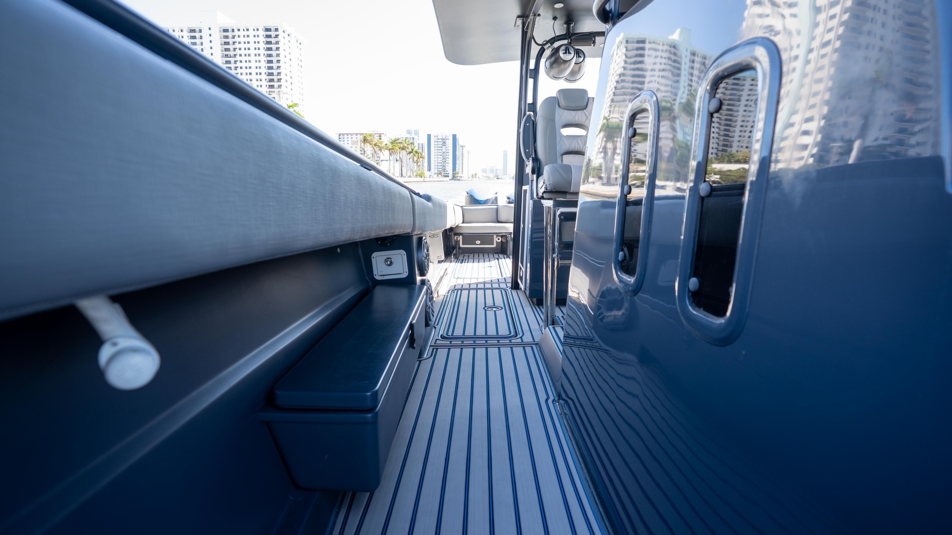 2016 Hydra-Sports 4200 Siesta - Image 29