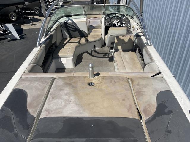 2004 Moomba Mobius XLV - 10