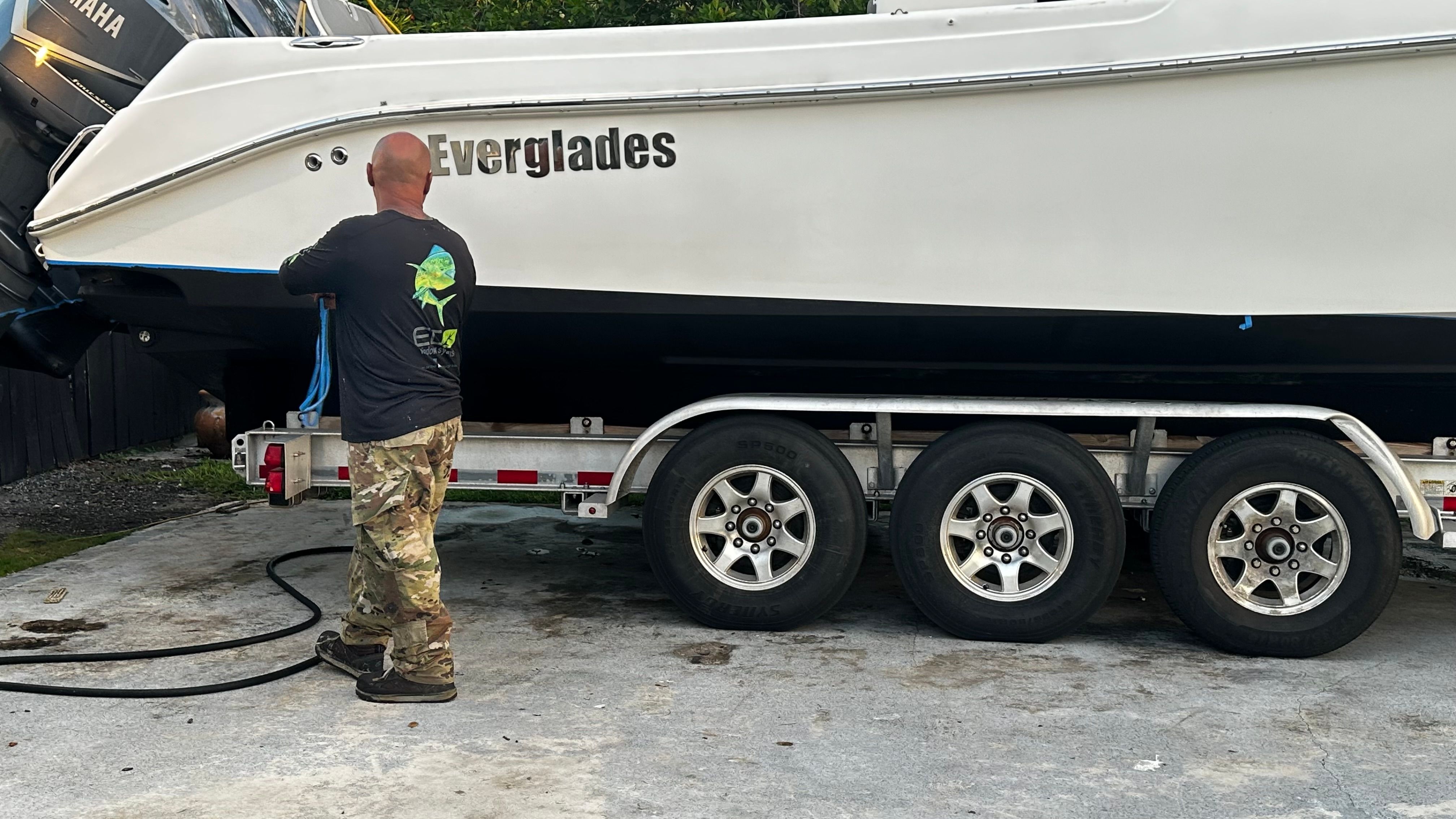 2009 Everglades 365 Center Console - 123