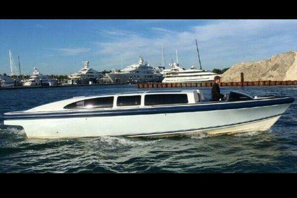 2008 Goetz Custom Boats 33 Limo Tender