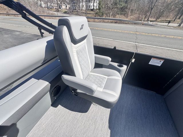 2026 Starcraft EXS 1 Q DH Tri-Toon Includes 140hp and Trailer - 10