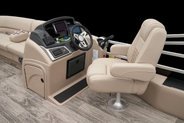 2024 Ranger Reata 220FC - 26