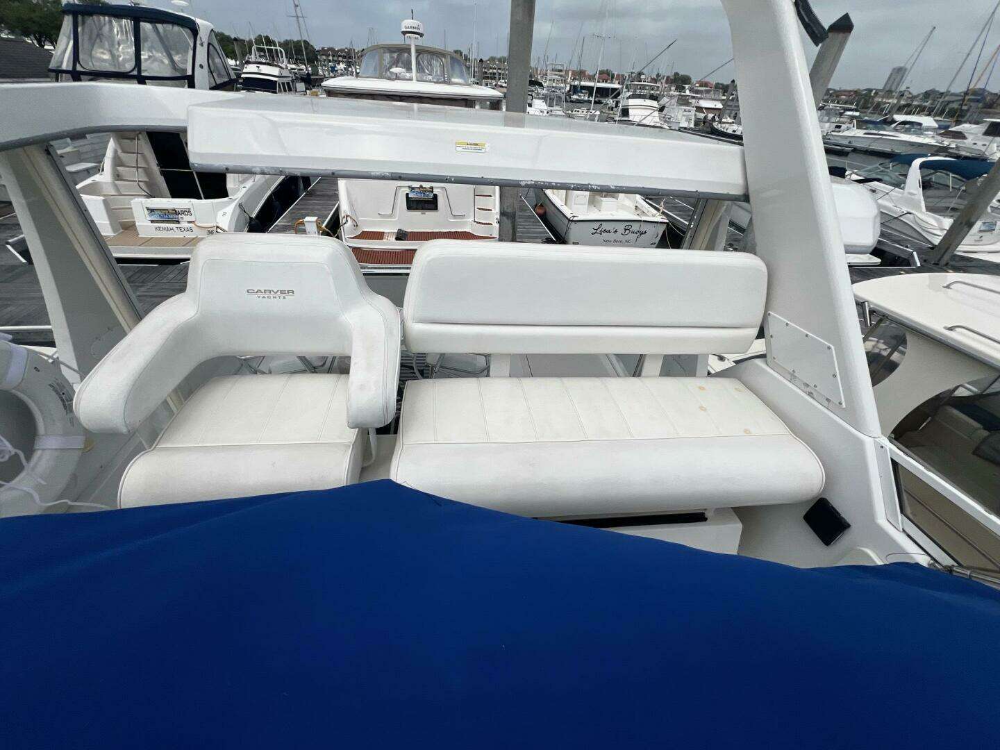 1999 Carver 356 Aft Cabin - Image 20