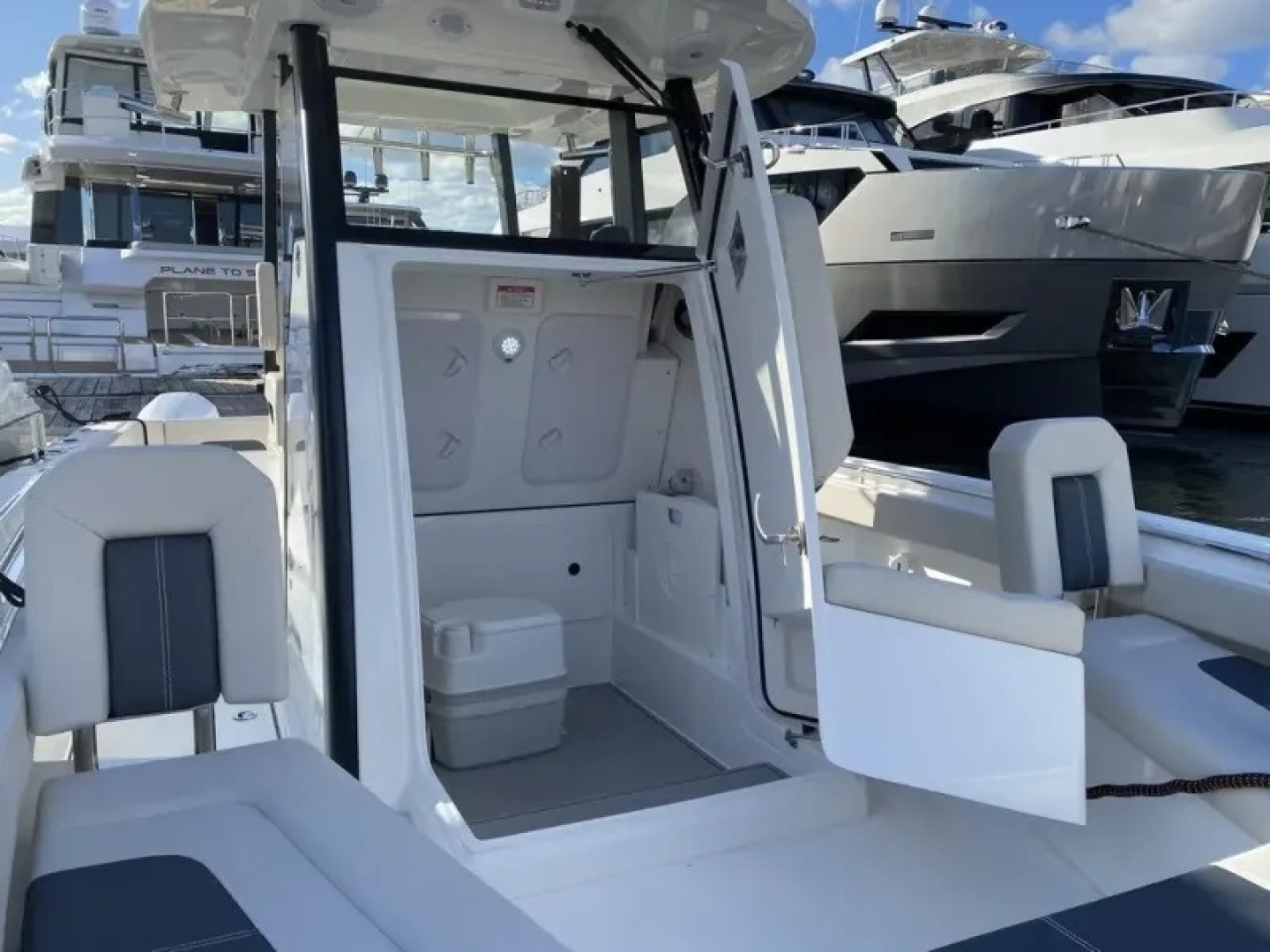 2022 Aquila 28 Molokai - Image 7