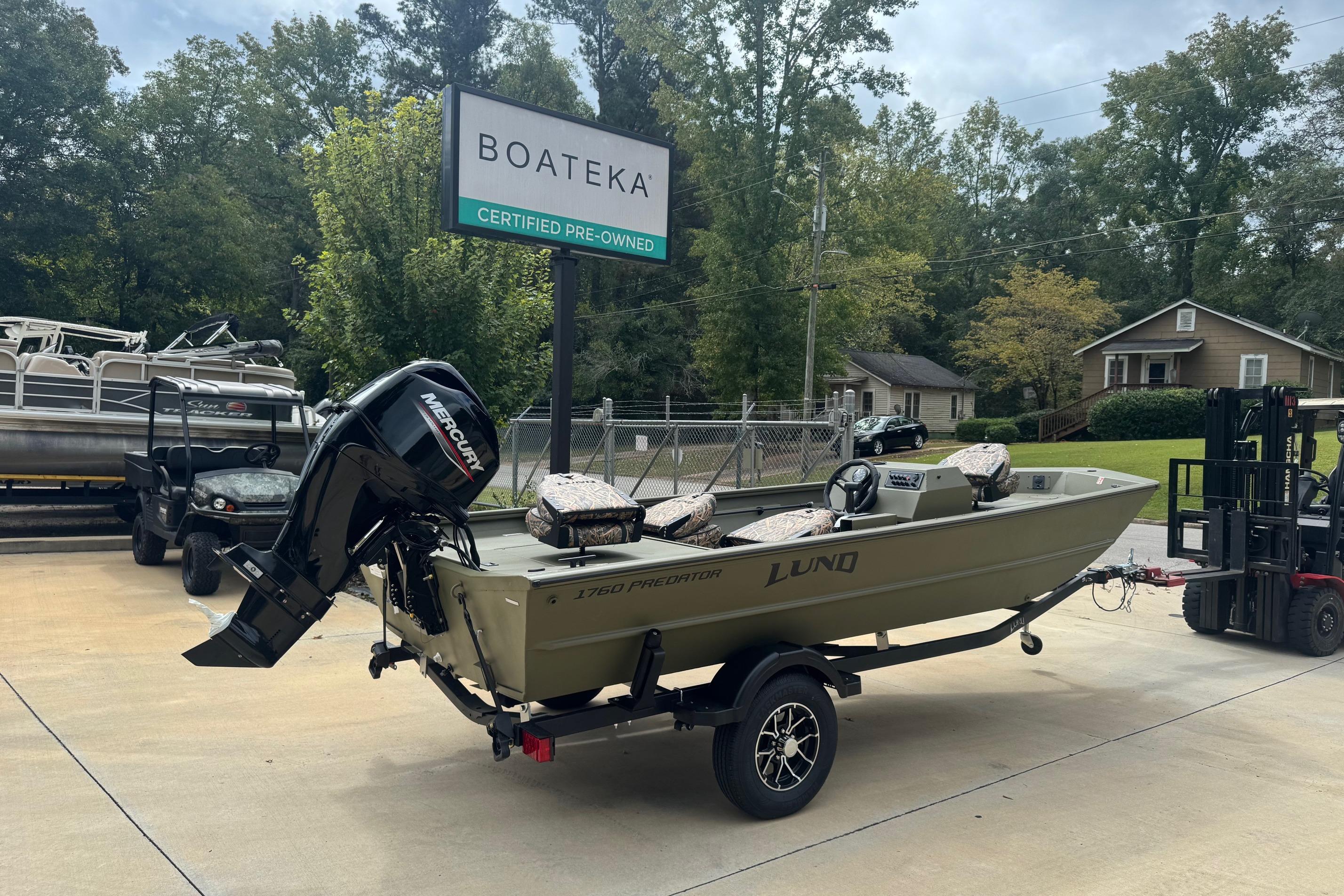 2026 Lund 1760 Predator SC boat at Boateka dealership, certified pre-owned.