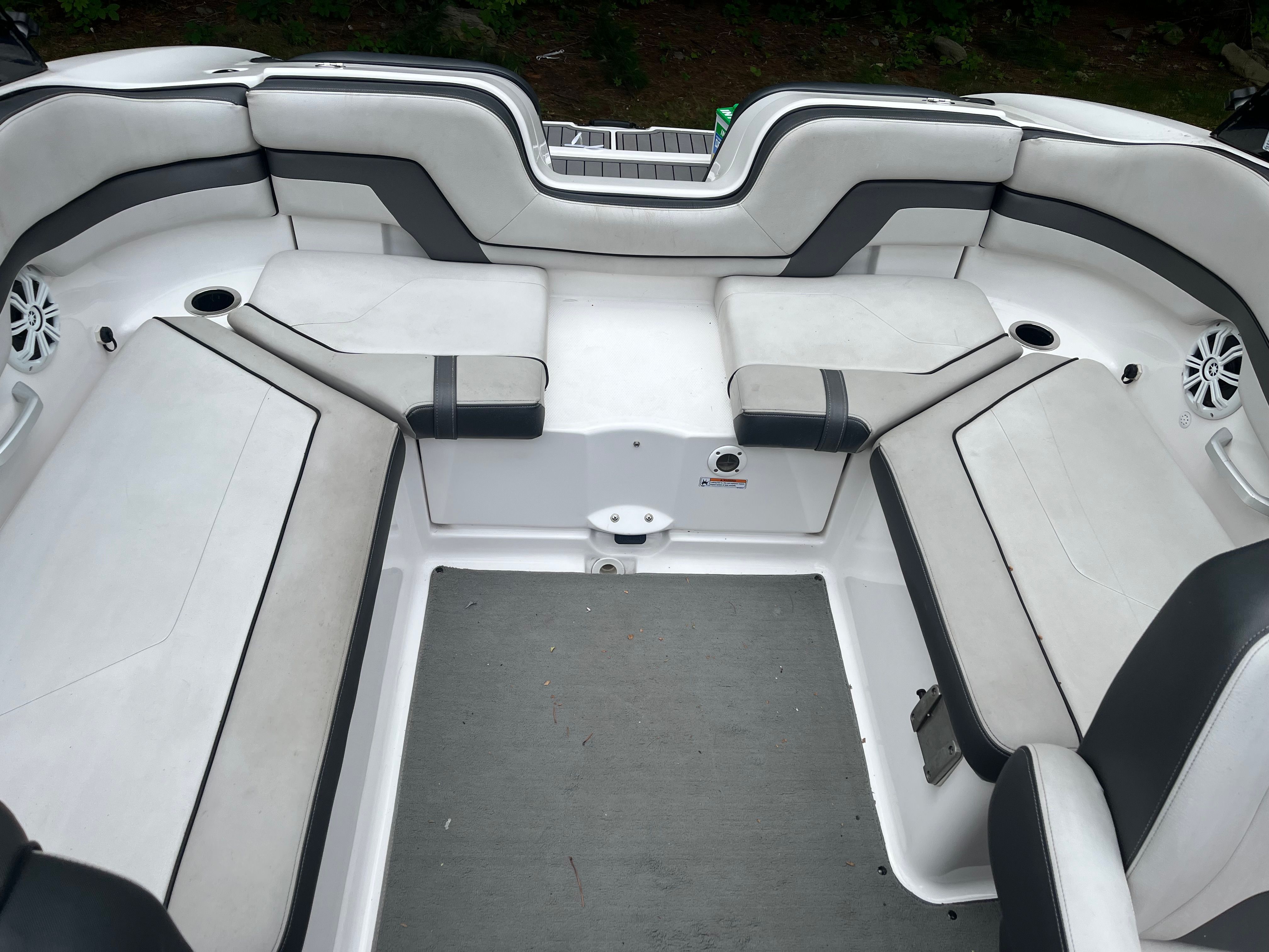 2017 Yamaha Boats AR240 - 7