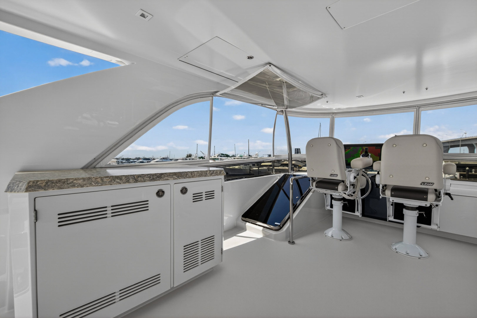 2021 Ocean Alexander 70E - Image 98