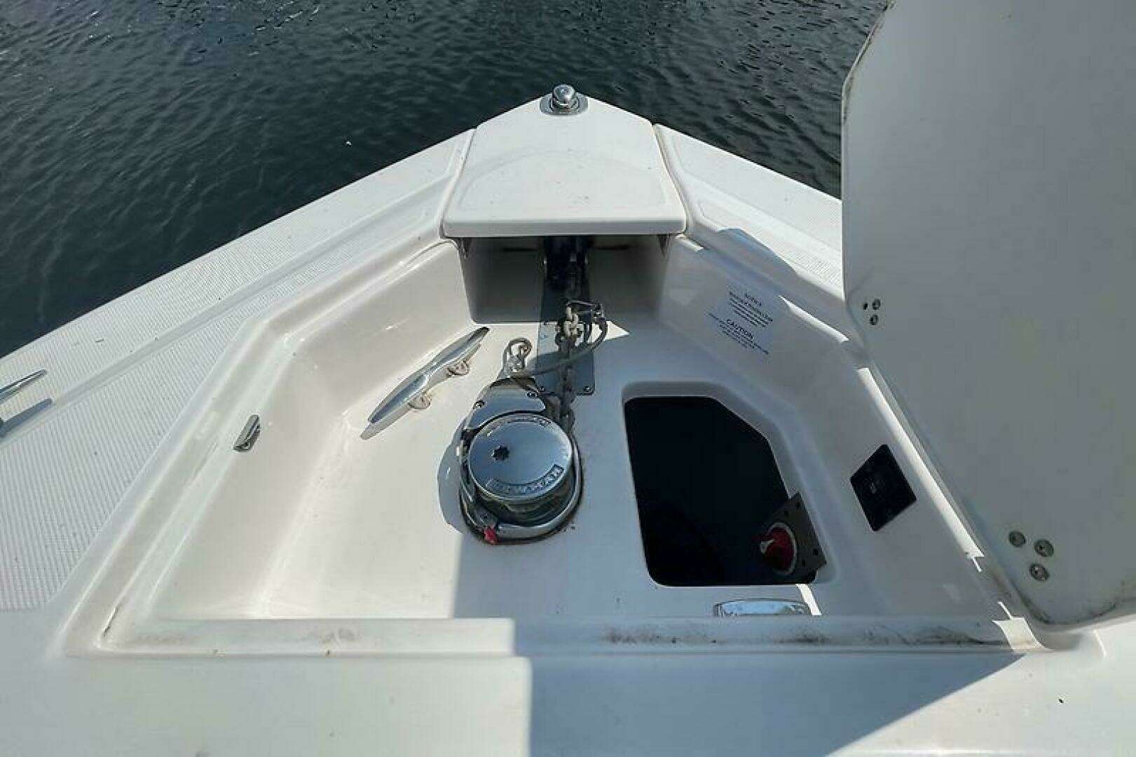 2018 Regal 33 OBX - Image 28