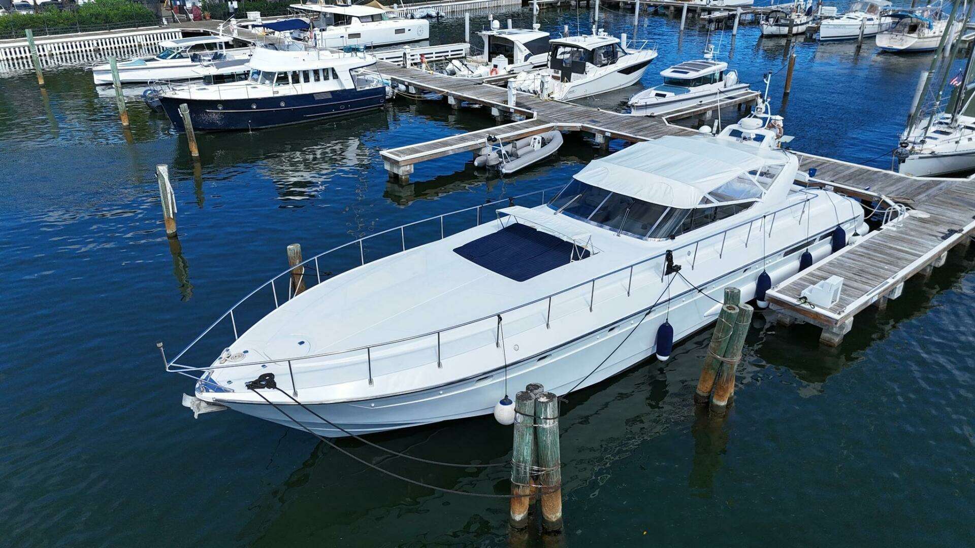 1996 Versilcraft 75 Motoryacht - Image 2