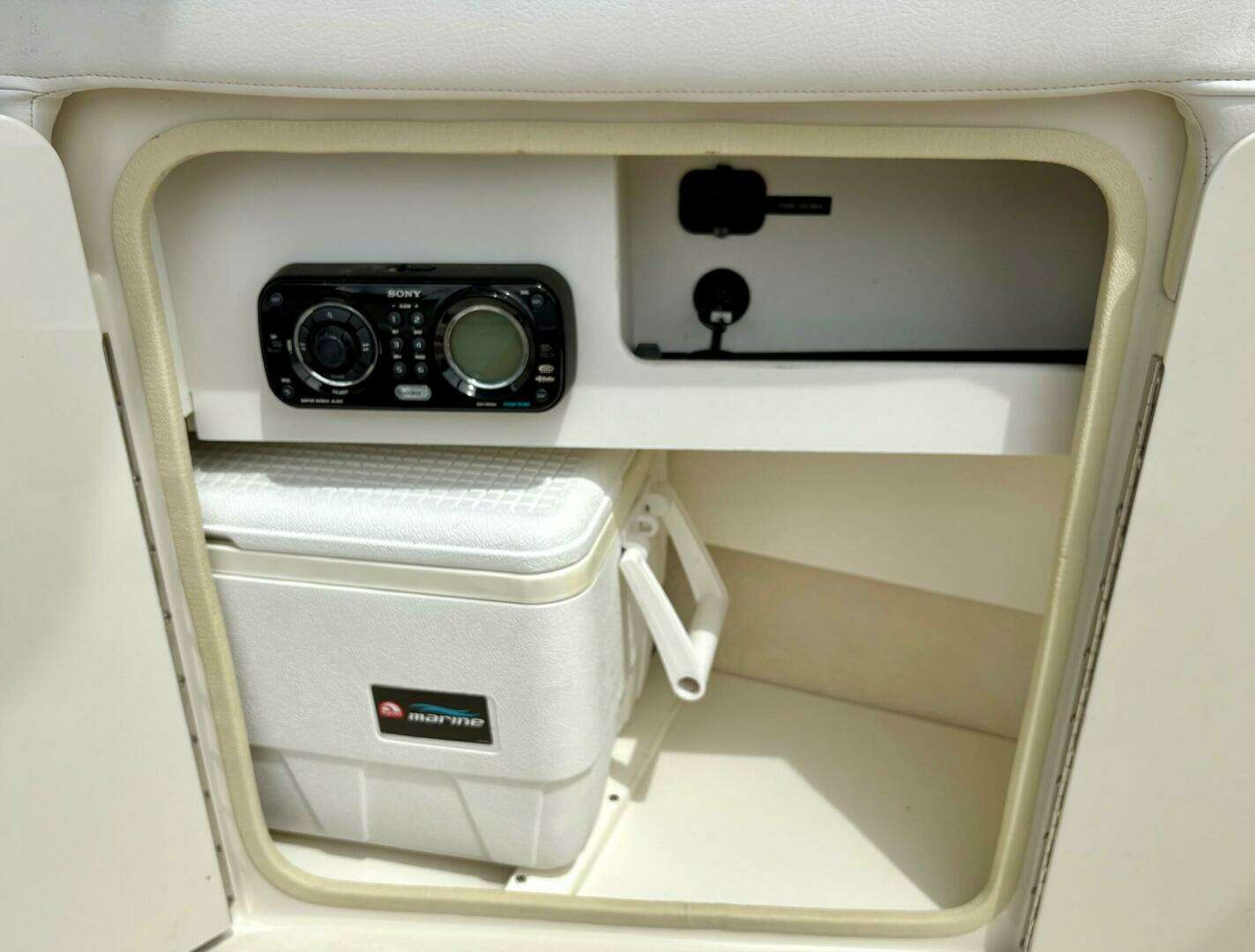 2010 Sea Ray 260 Sundeck - Image 20