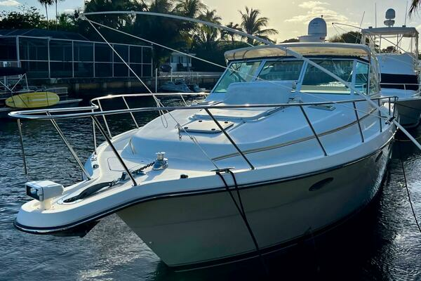1996 Tiara Yachts 3500 Express