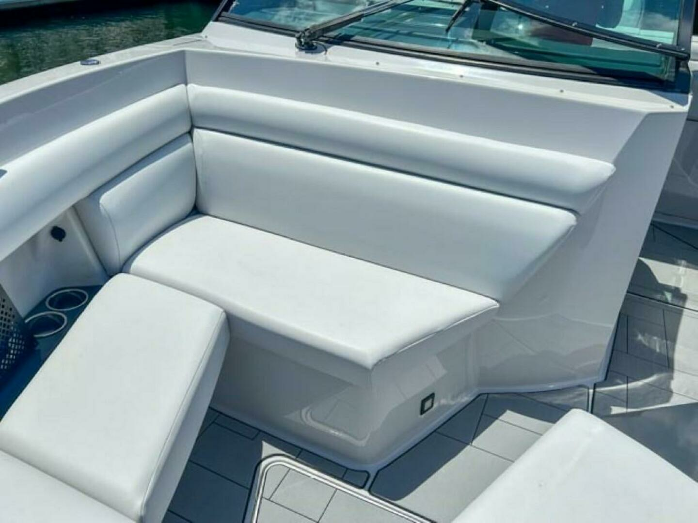 2020 Aviara AV32 OB - Image 11