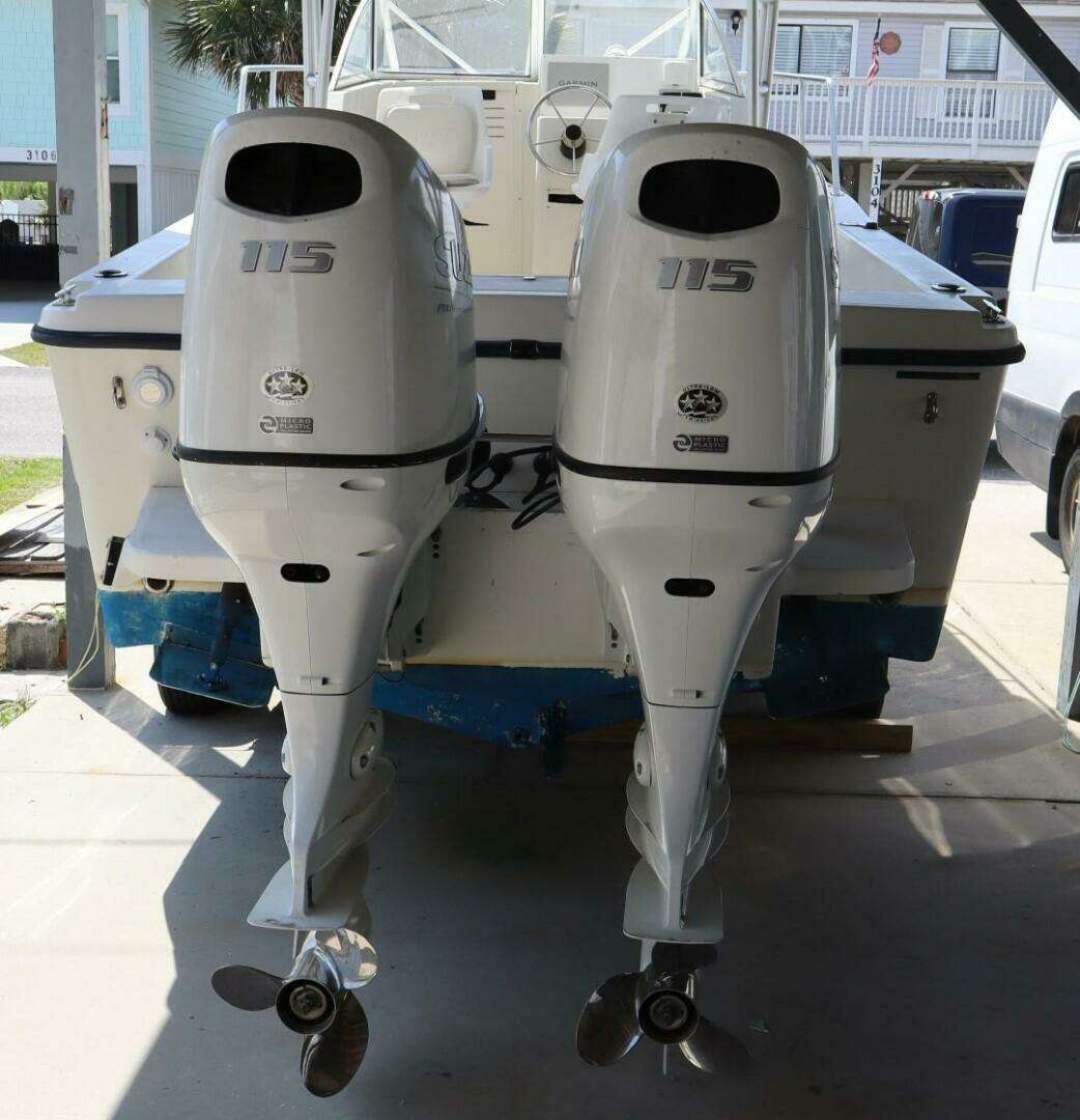 2005 Sea Boss 235 Walkaround - Image 8