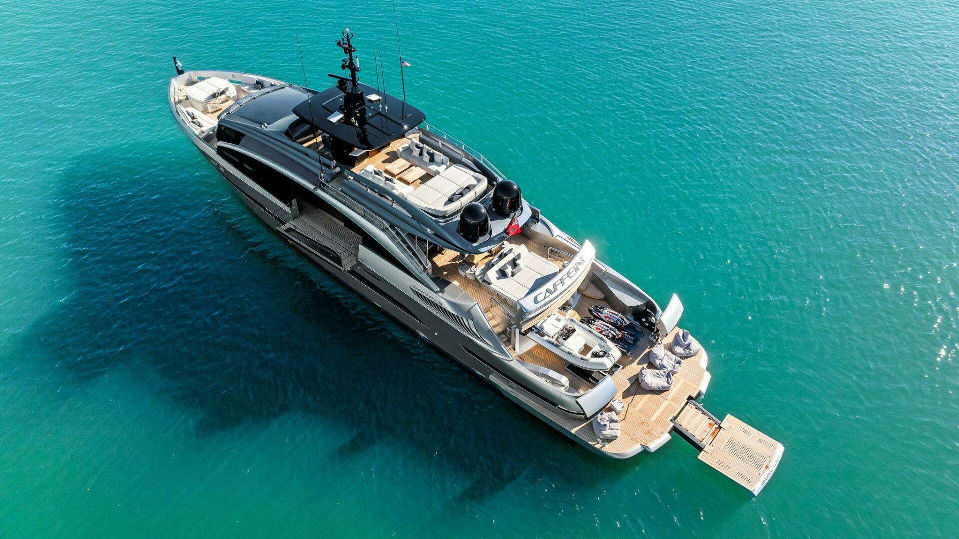 2023 Pershing GTX Motoryacht - Image 19