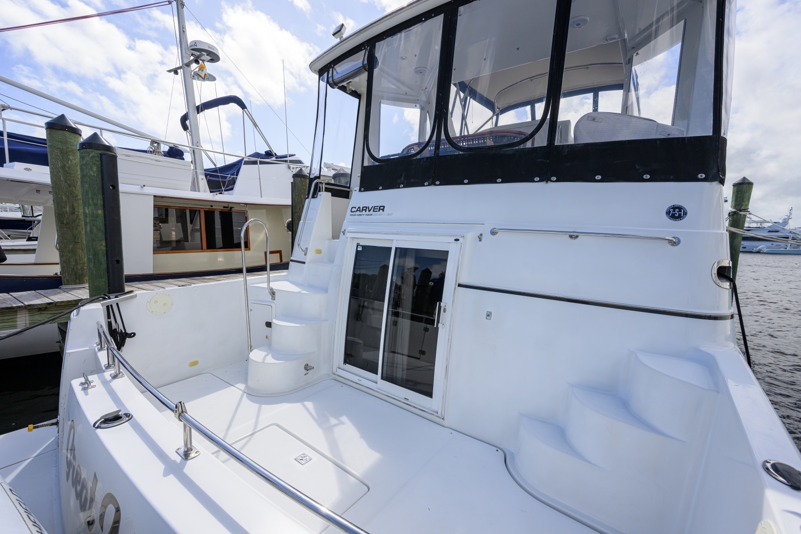 2003 Carver 444 - Image 20