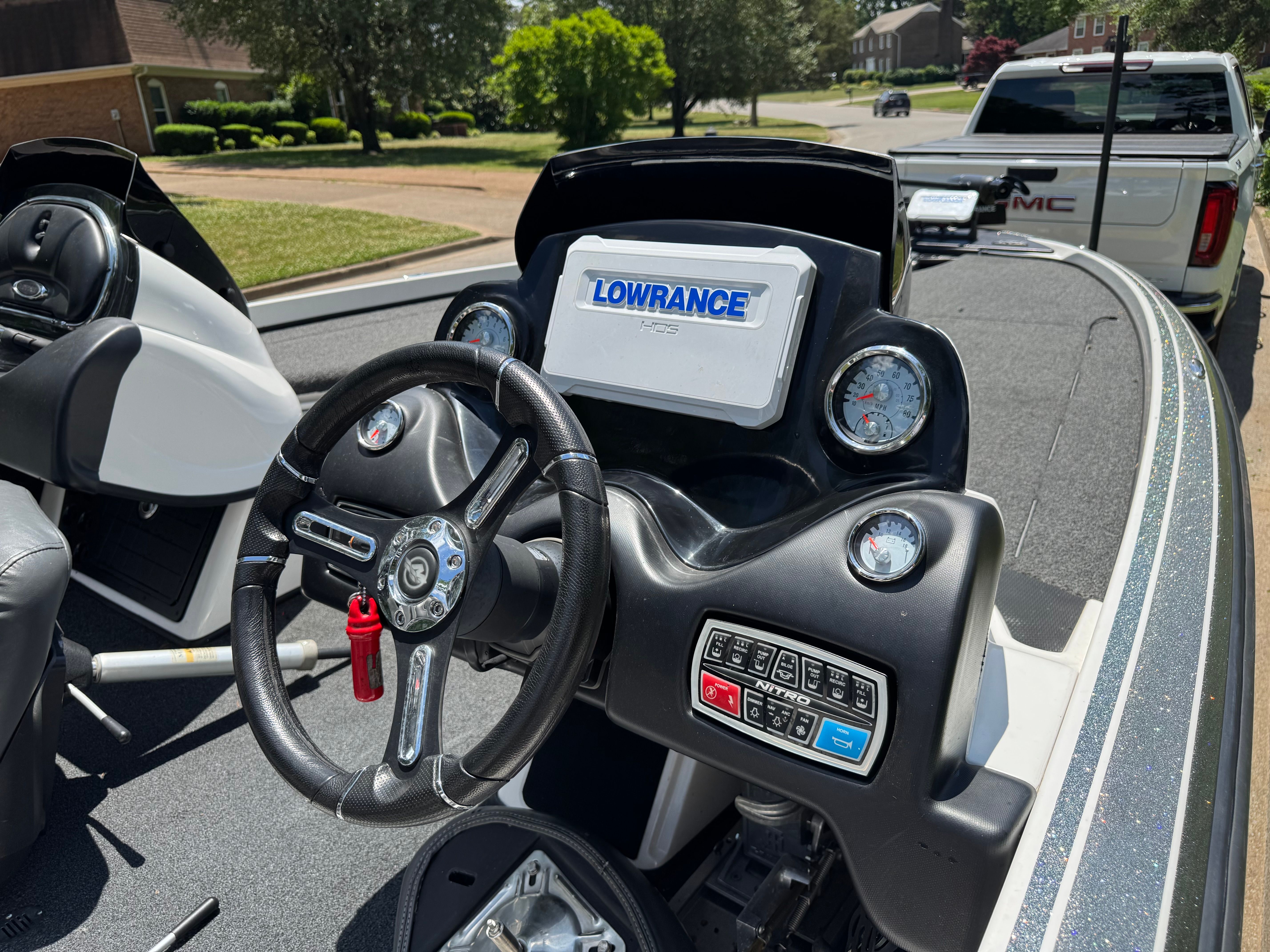 Interior view of a 2019 Nitro Z21 boat with Lowrance GPS.