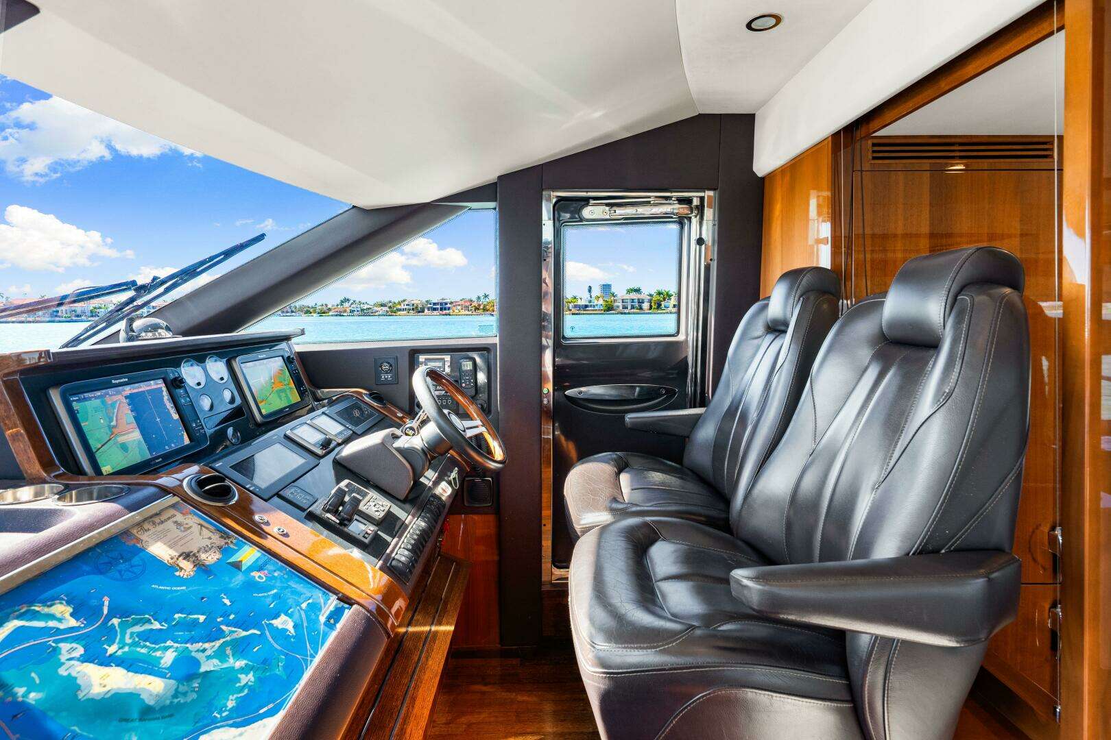 2014 Princess Y72 - Image 133