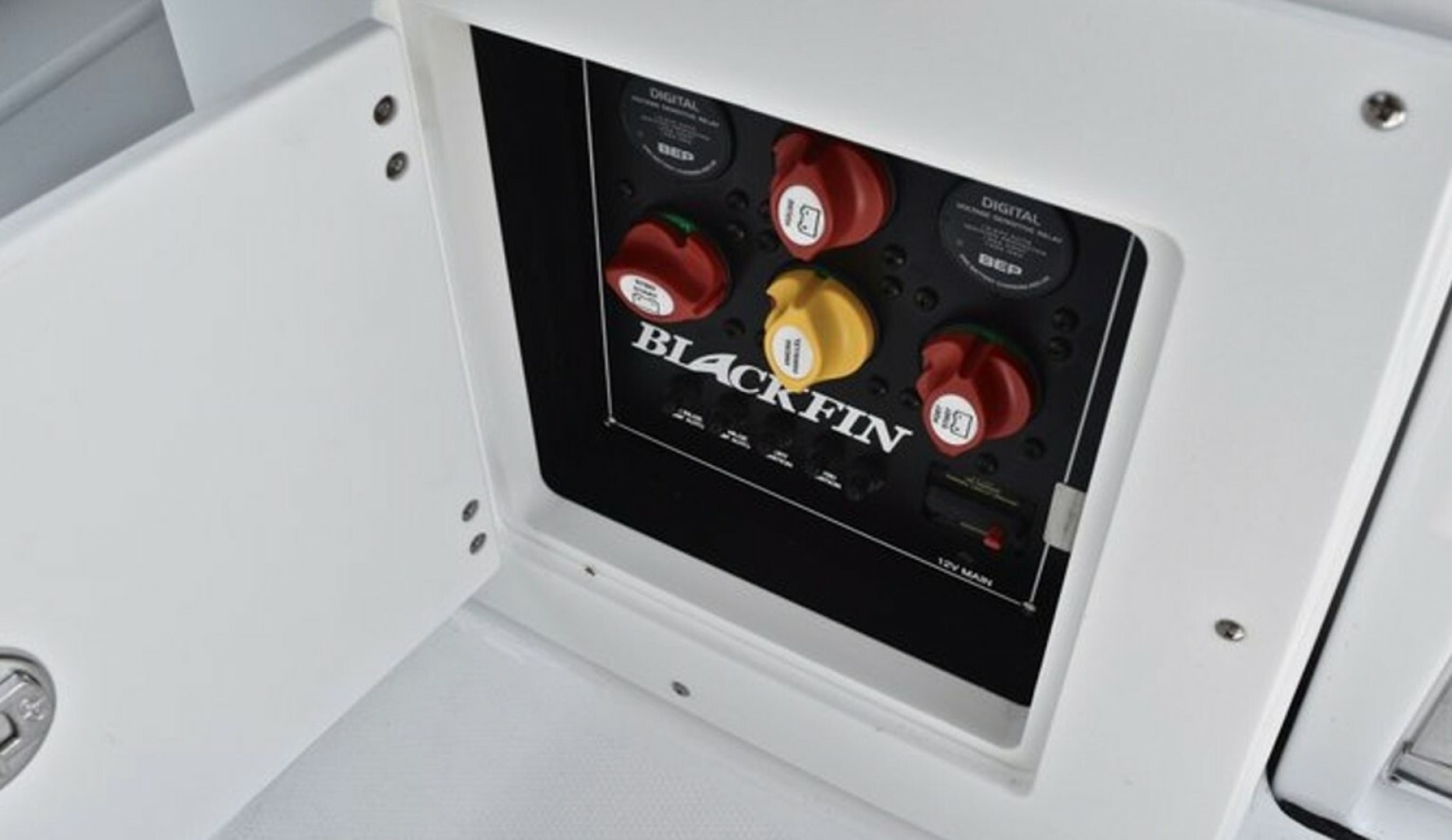 2019 Blackfin — - Image 23