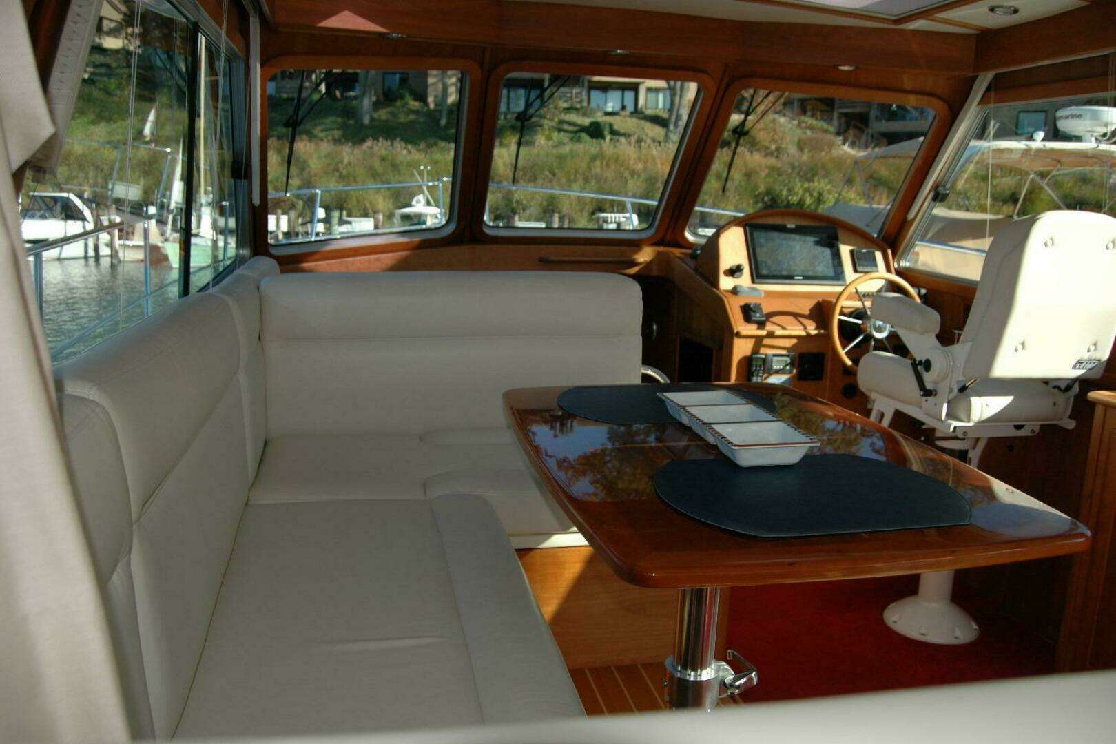 2019 Sabre 38 Salon Express - Image 52