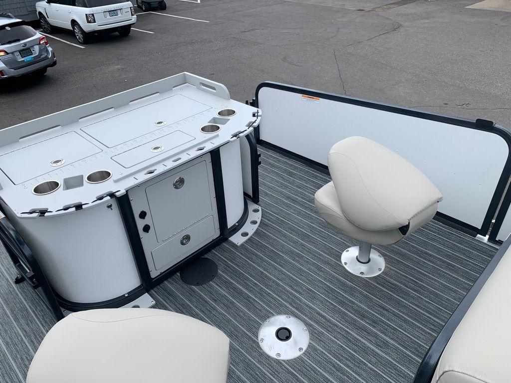 2025 Premier 230 SunSation Angler - 12