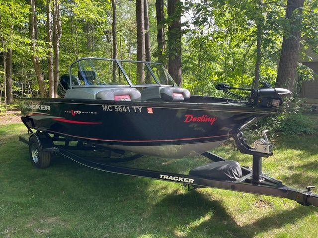 2016 Tracker Pro Guide V-175 Combo - 2