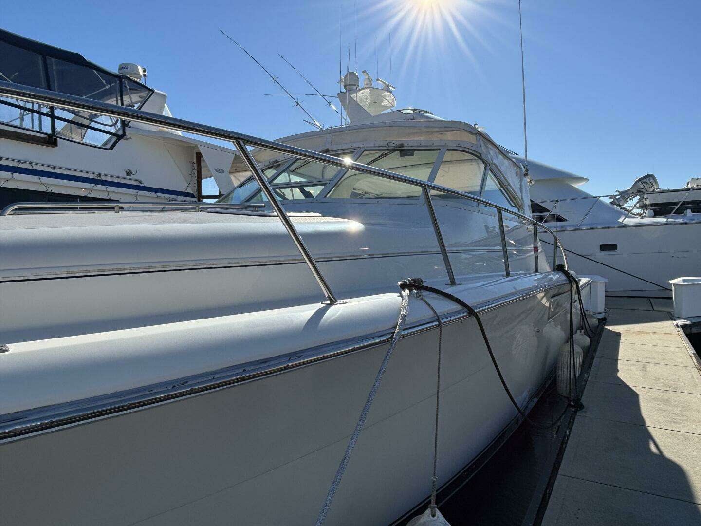 1993 Tiara Yachts 4300 Convertible - Image 10