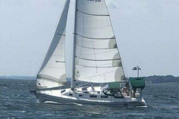 1998 Freedom F35