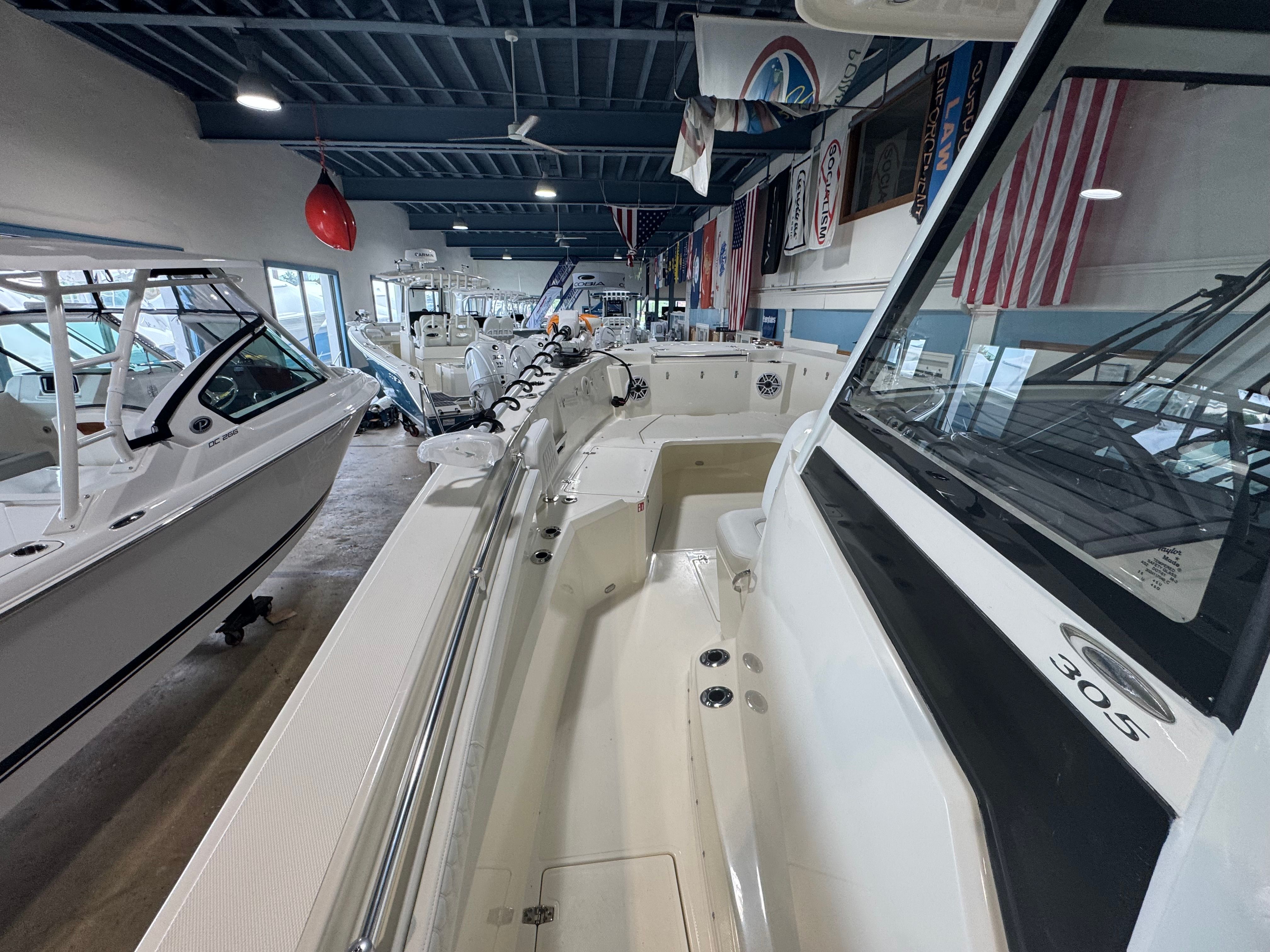 2026 COBIA 305 CC - Image 30