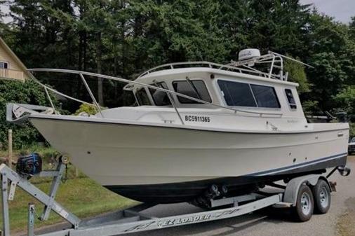 2003 SeaSport Explorer 2400
