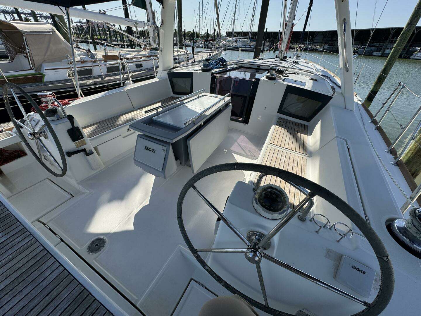 2016 Beneteau Oceanis 45 - Image 13
