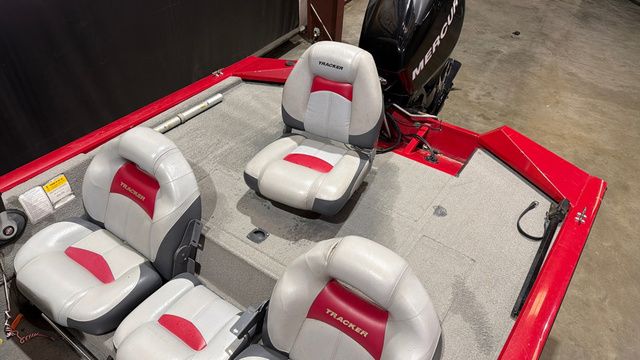 2012 Tracker Pro Team 175 W/ Mercury 60 - 8
