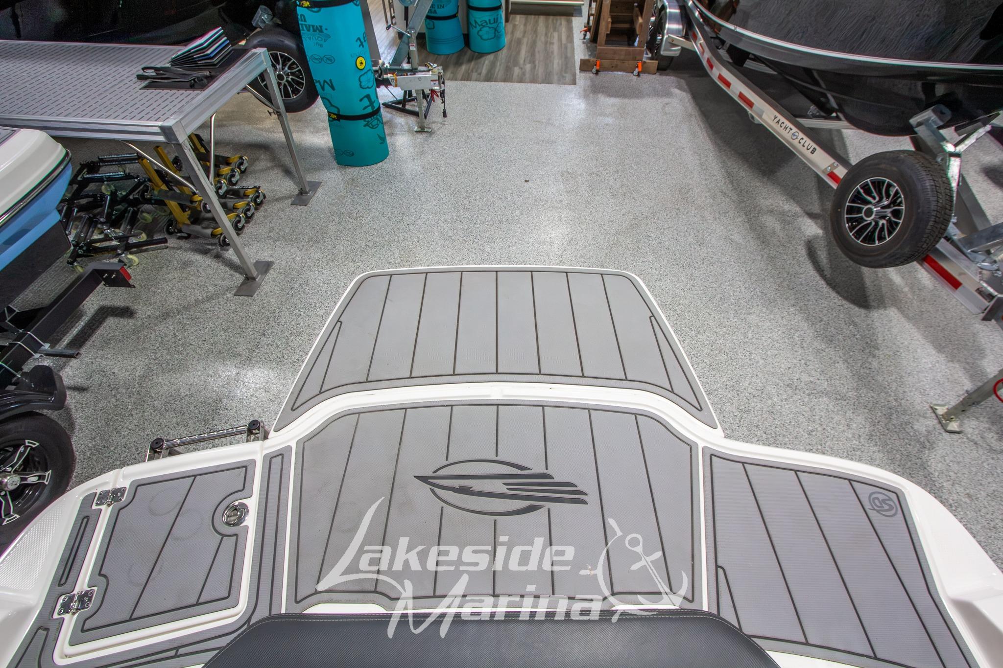 2022 Chaparral 21 SSi boat deck at Lakeside Marina showroom.