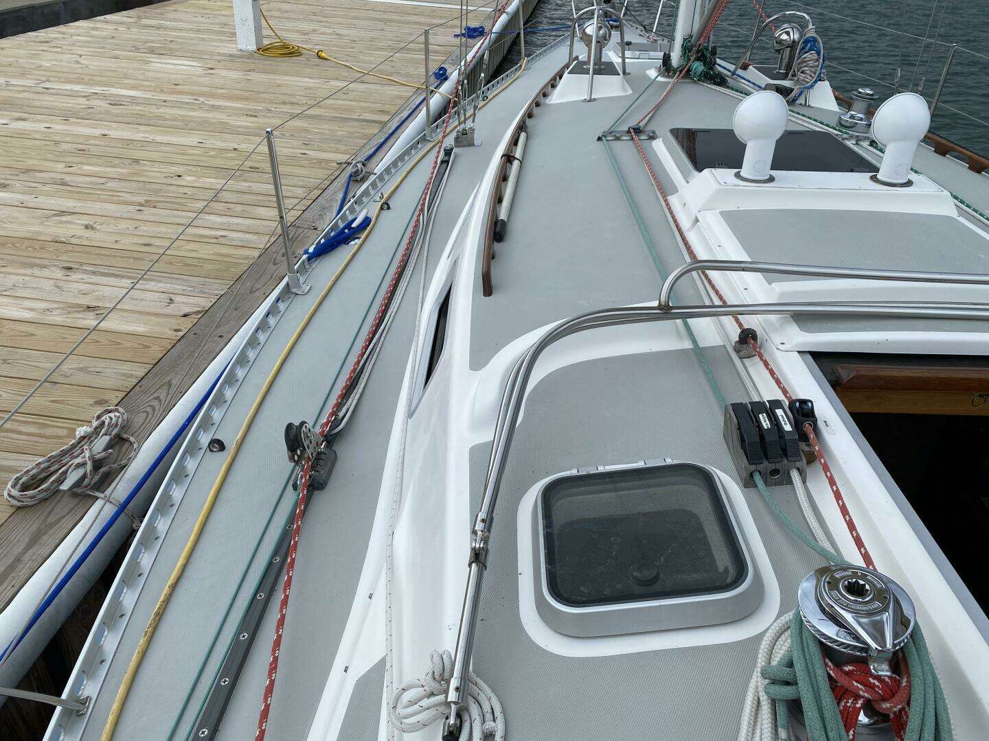 1989 J Boats J/40 - Image 21