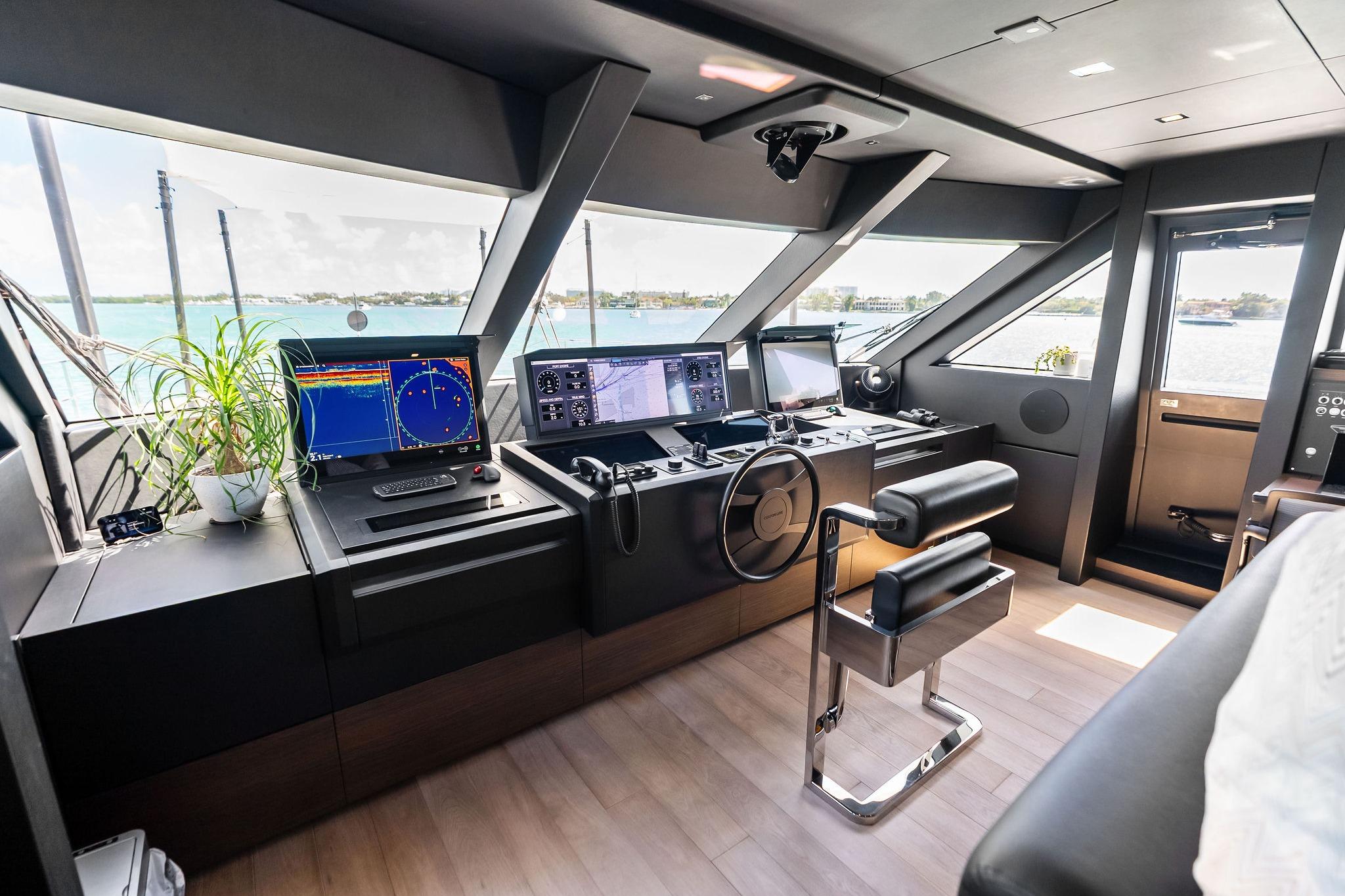 2023 Custom Line Navetta 33 - 119