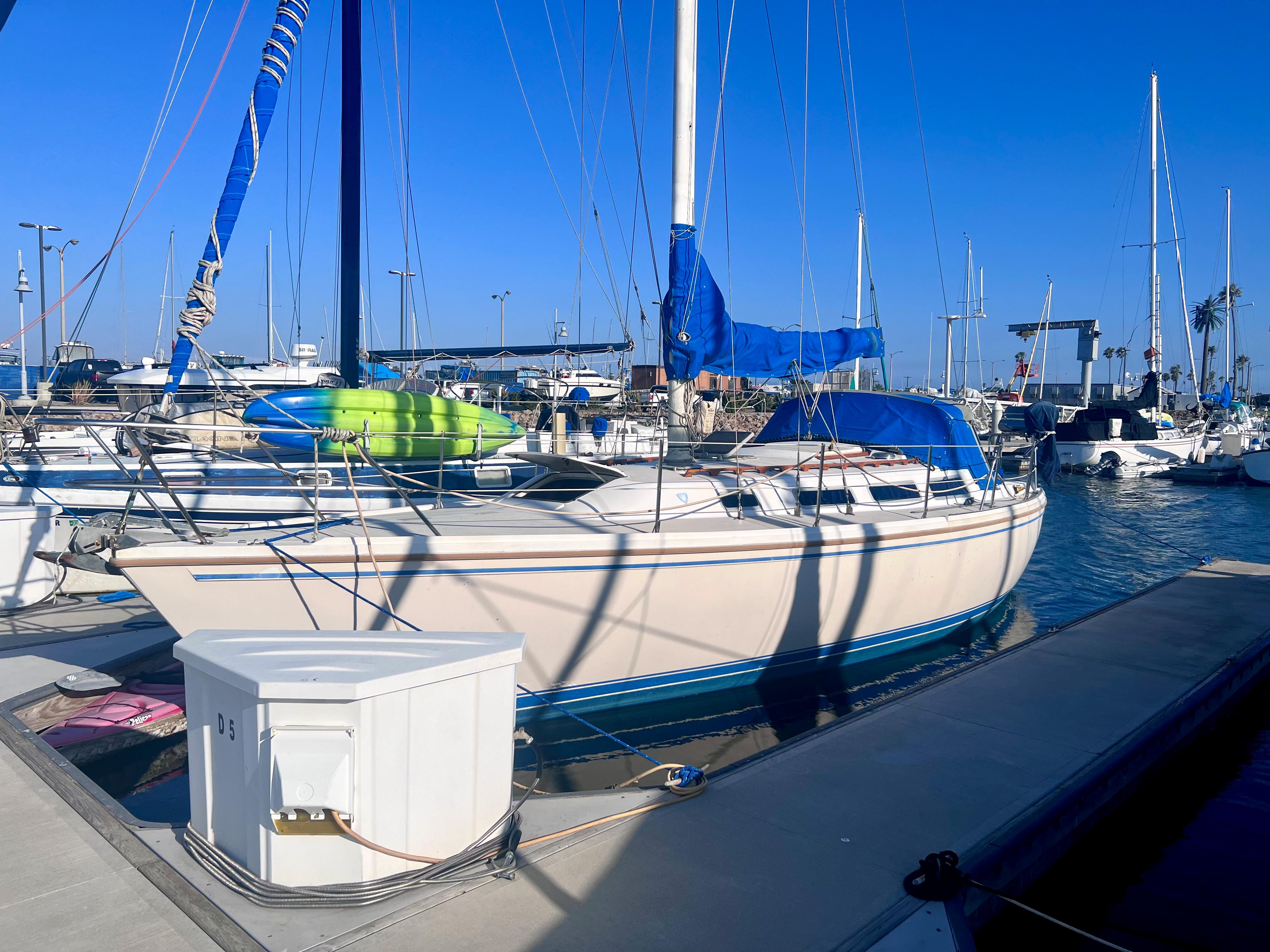 1983 Catalina 36