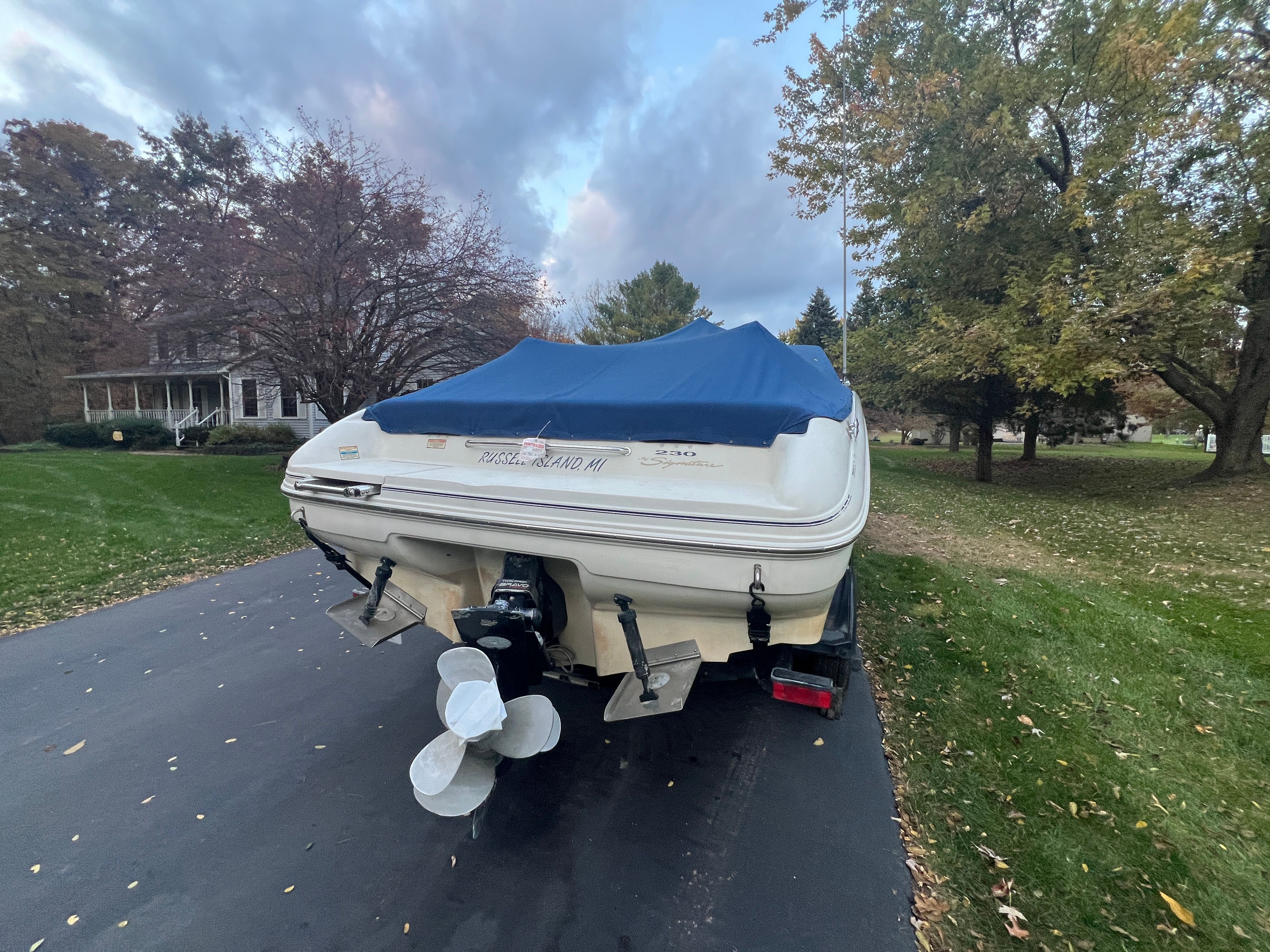 1999 Sea Ray 230 Overnighter - 22