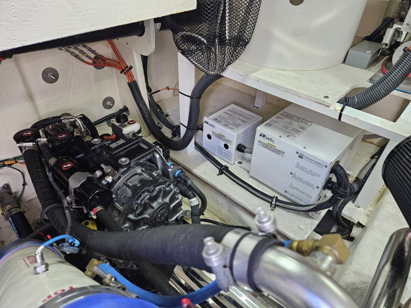 2019 Sea Ray 520 Sundancer - Image 51