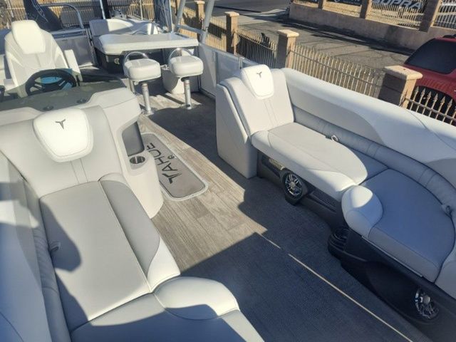 2025 Tahoe LTZ Entertainer 25 FT - 9