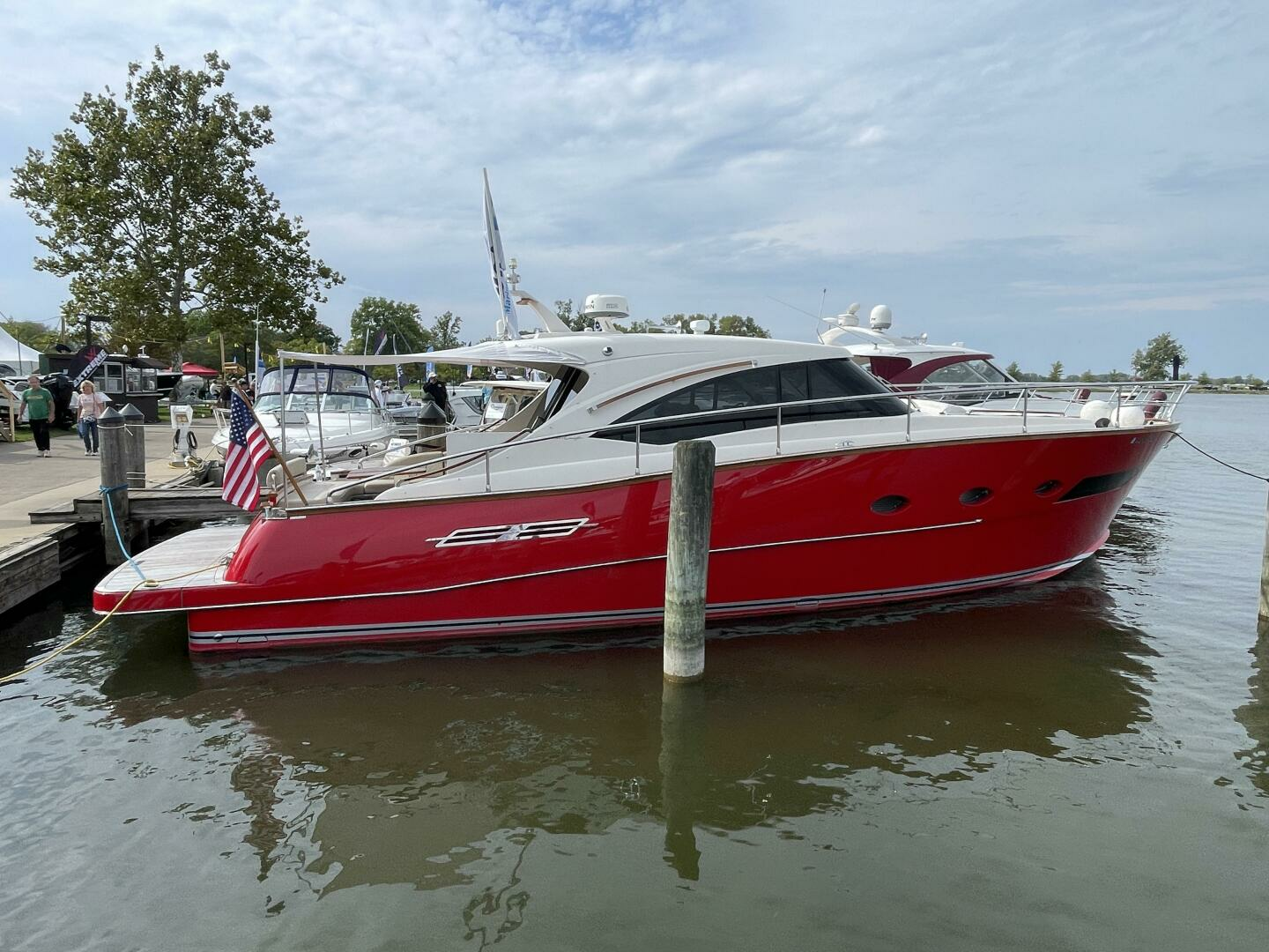 2017 Chris-Craft Commander 42 - Image 2