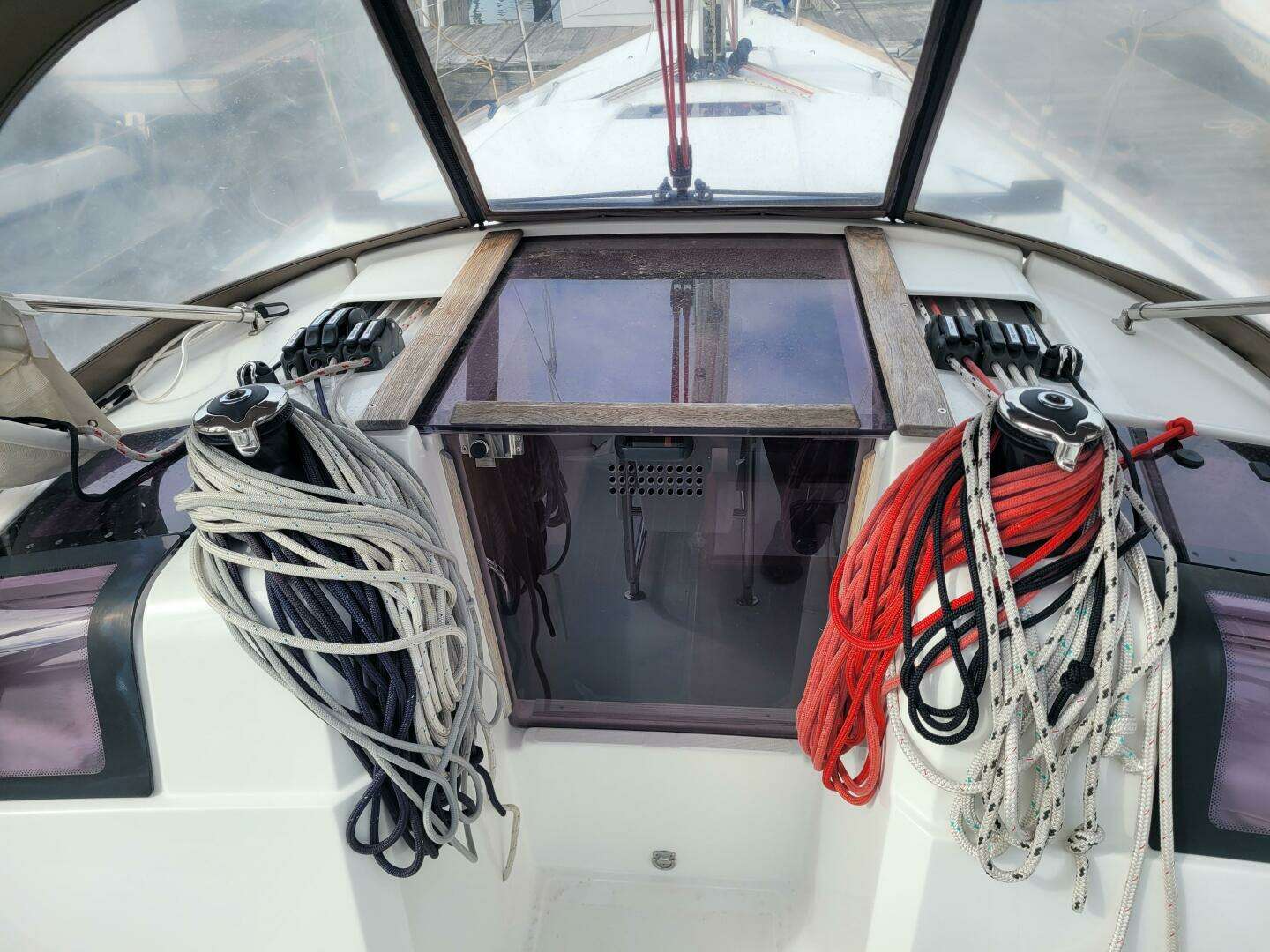 2014 Jeanneau 379 - Image 23